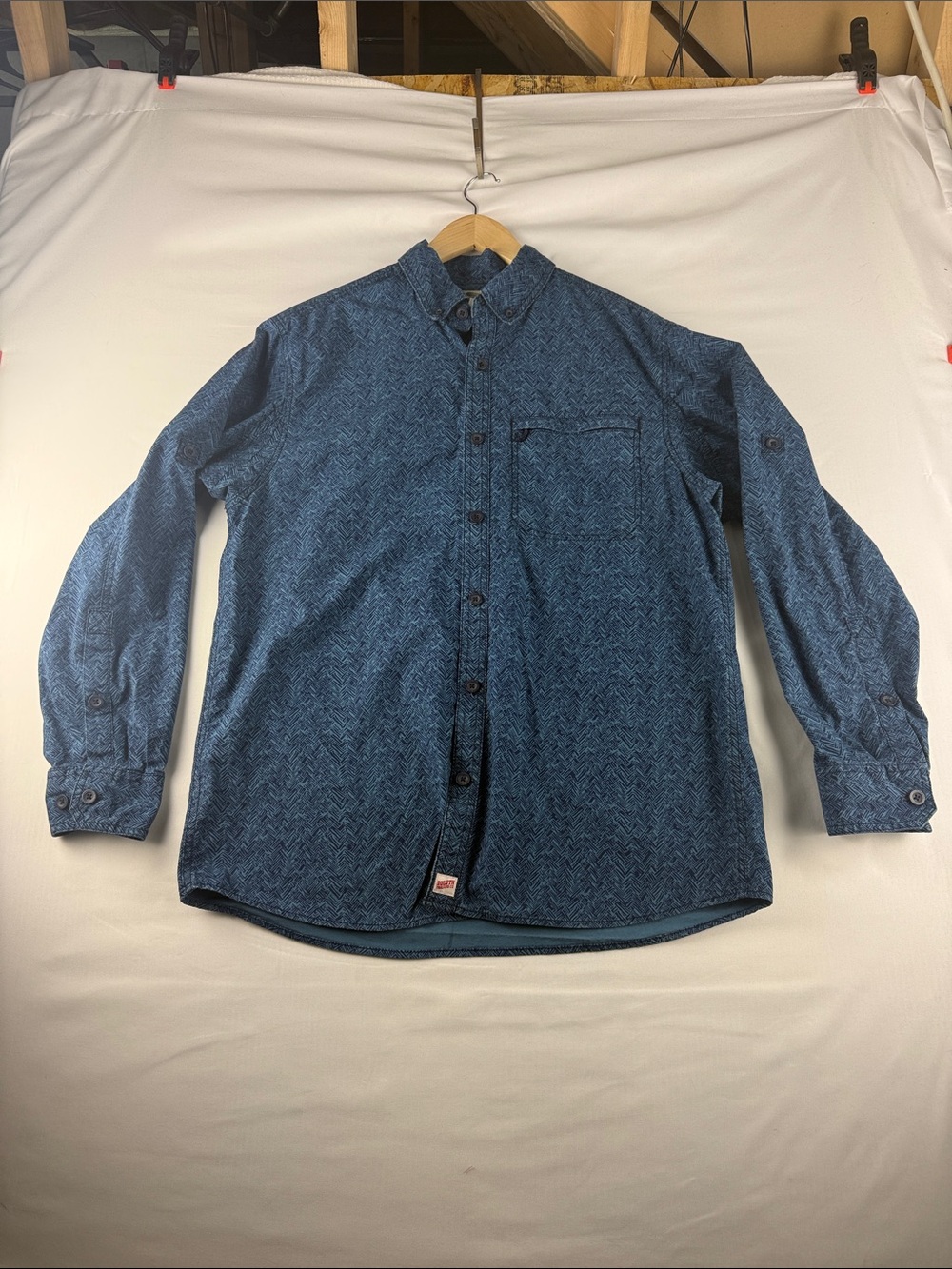 Duluth Trading Blue Pattern Button Down Shirt Men's Medium Standard Fit